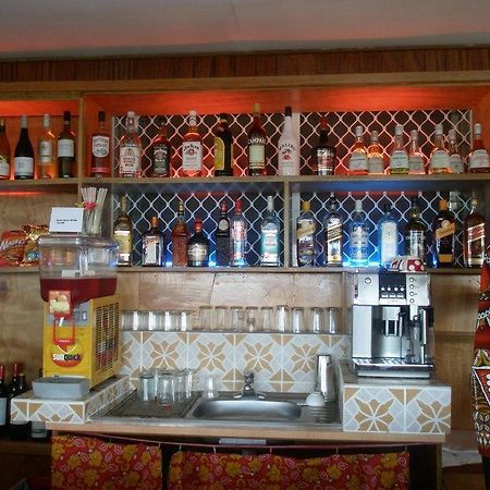 هونيارا Red Mansion Comfort Inn المظهر الخارجي الصورة